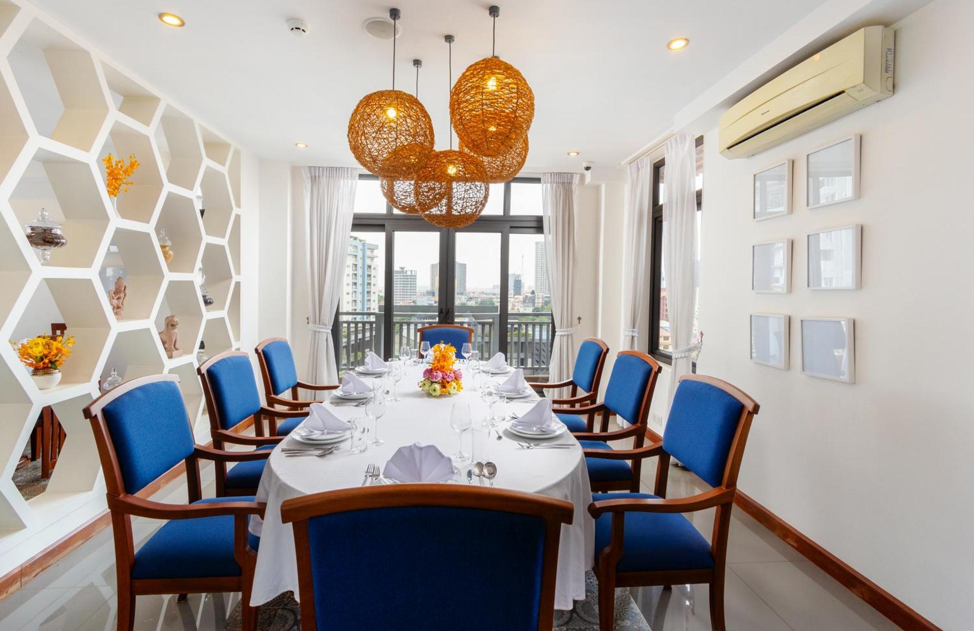 Jaya Suites Hotel Пном Пен Екстериор снимка