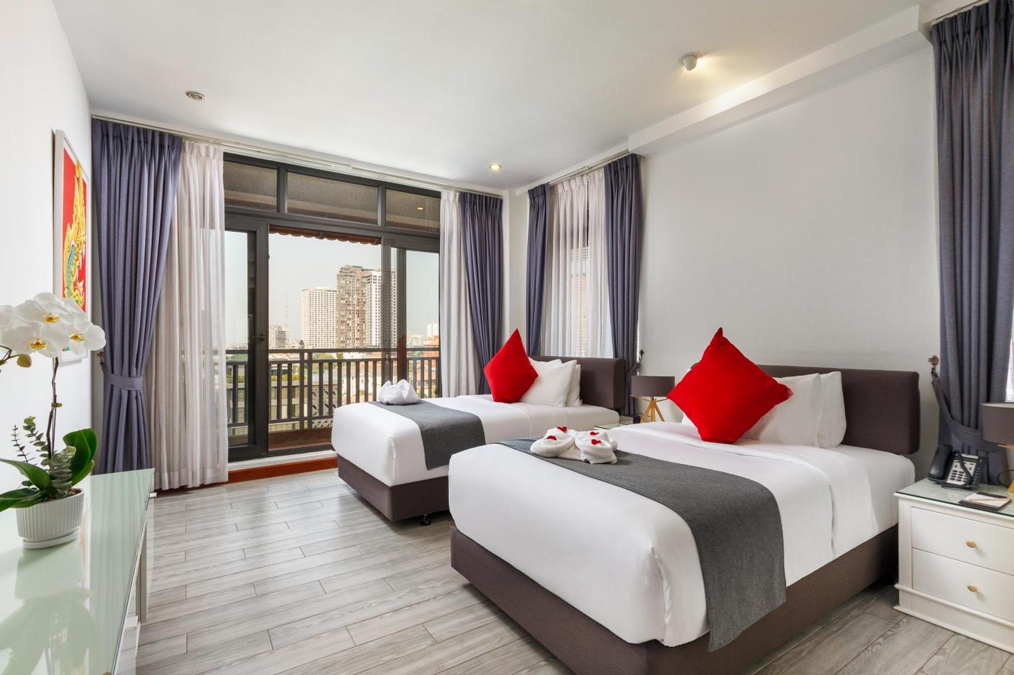 Jaya Suites Hotel Пном Пен Екстериор снимка