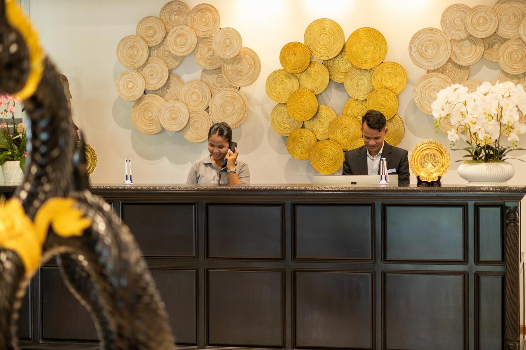 Jaya Suites Hotel Пном Пен Екстериор снимка