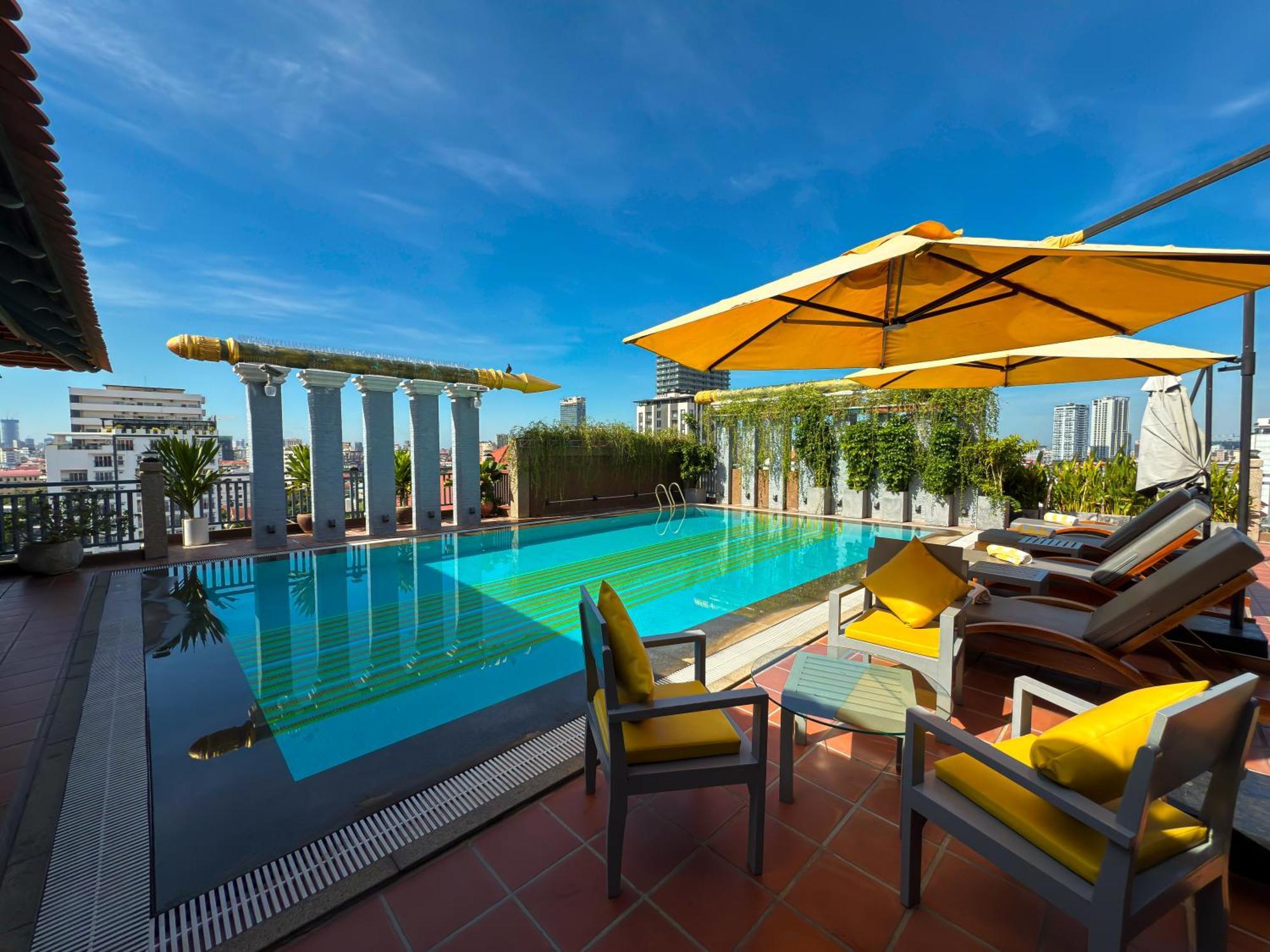 Jaya Suites Hotel Пном Пен Екстериор снимка